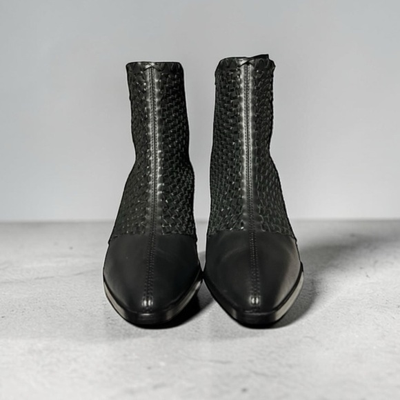 🌻 Frye Ellen Woven Black Leather Bootie | Women\'s Size 10 main image 0